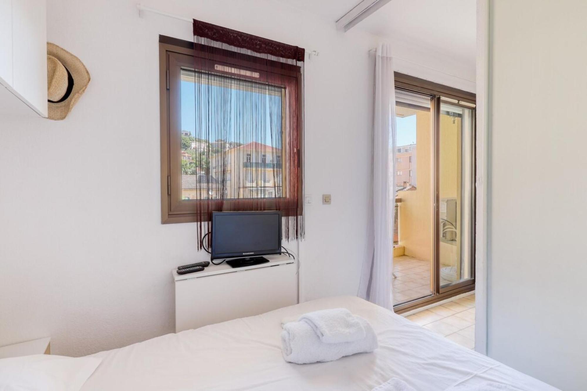 Lavandou - T2 In The City Center - 200 M From The Sea Le Lavandou Exteriör bild