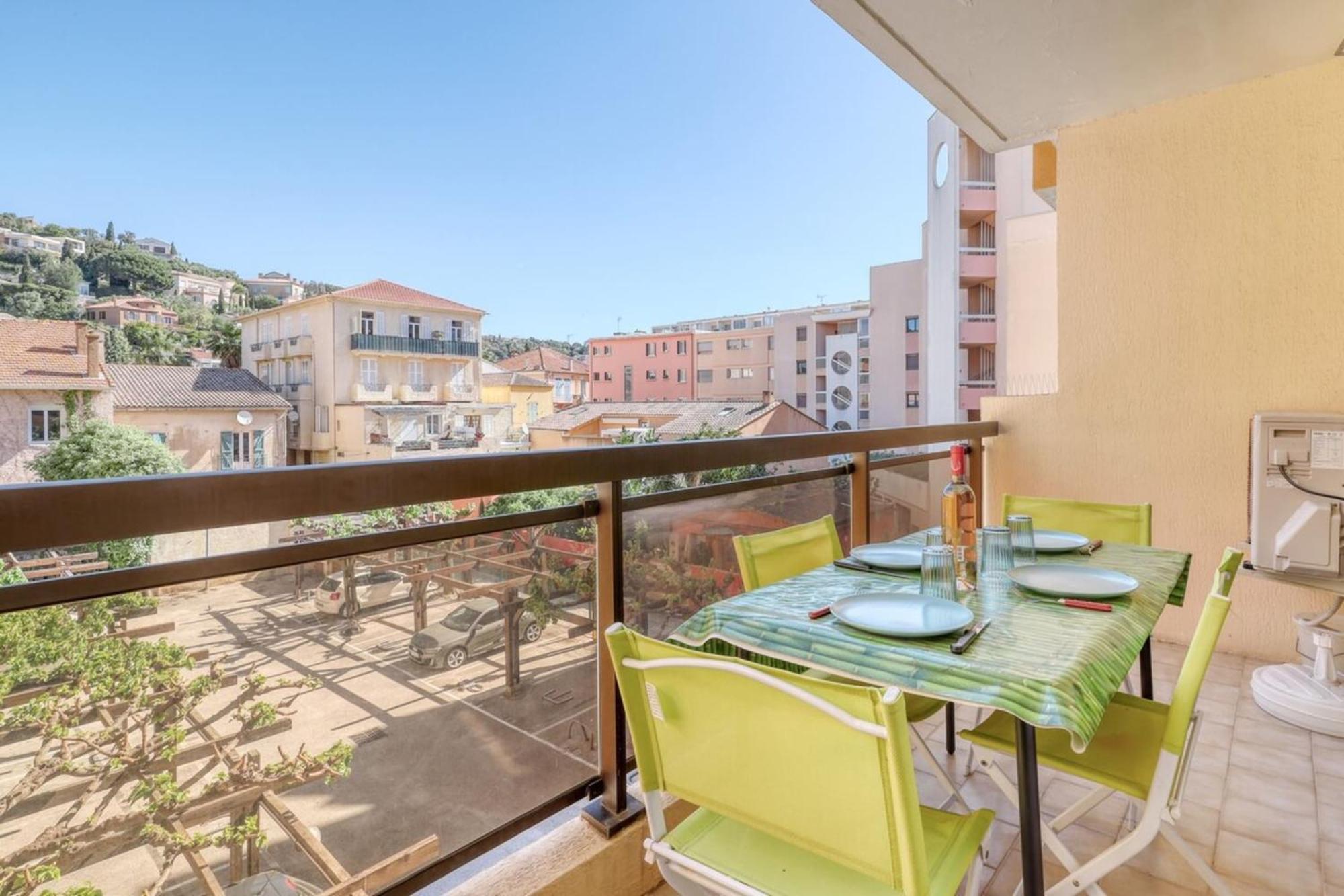 Lavandou - T2 In The City Center - 200 M From The Sea Le Lavandou Exteriör bild