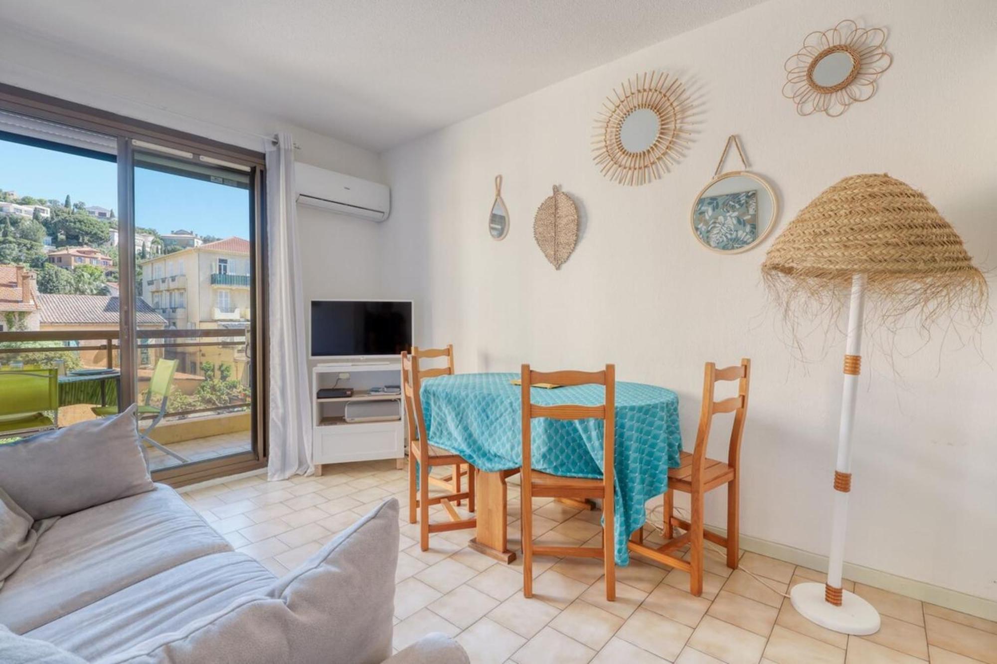Lavandou - T2 In The City Center - 200 M From The Sea Le Lavandou Exteriör bild